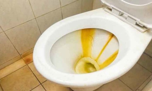 gele rand wc schoonmaken